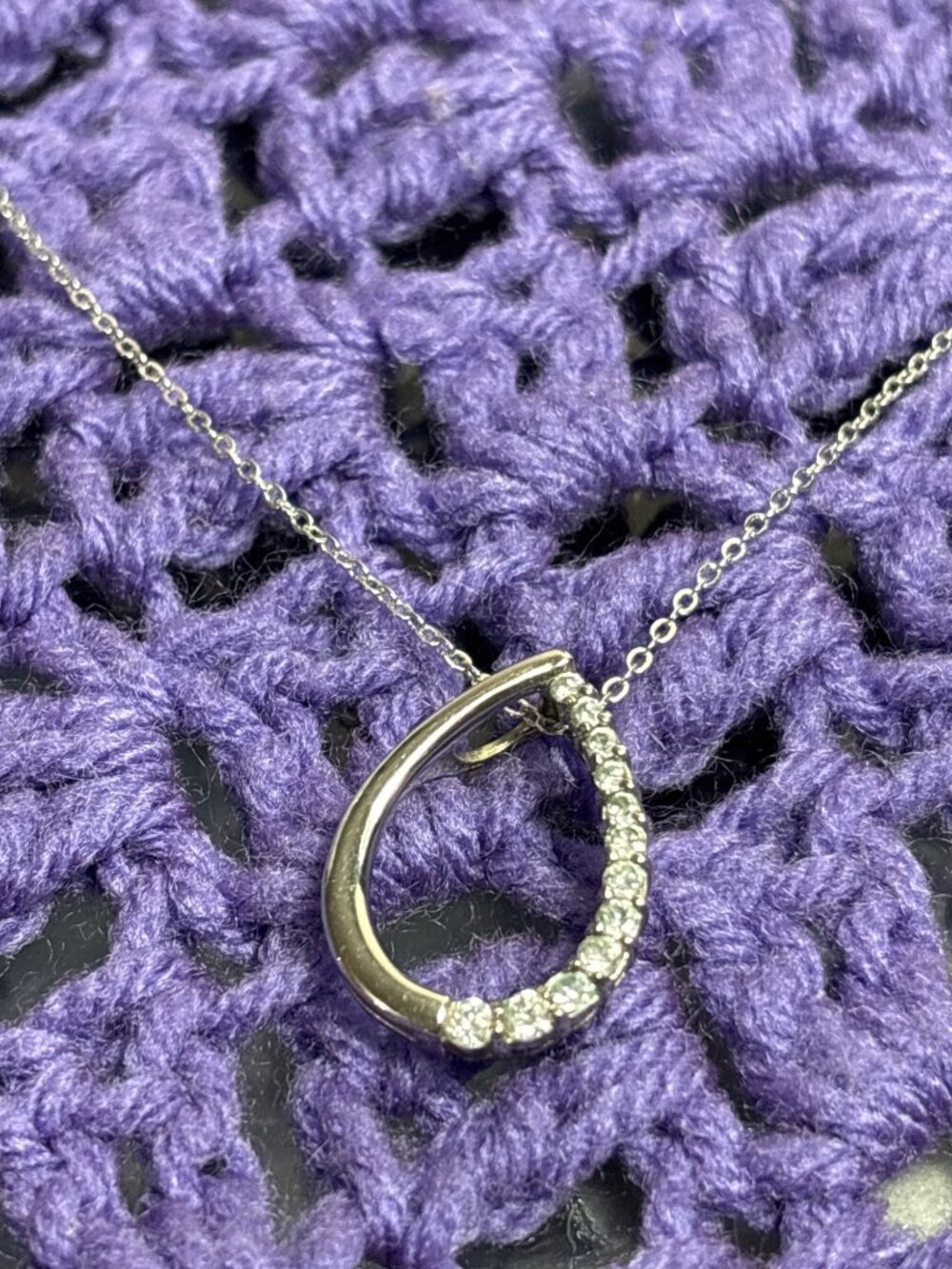 Silvertone Clear Rhinestone Pendant Necklace 18 inches Long 1 inch Pendant